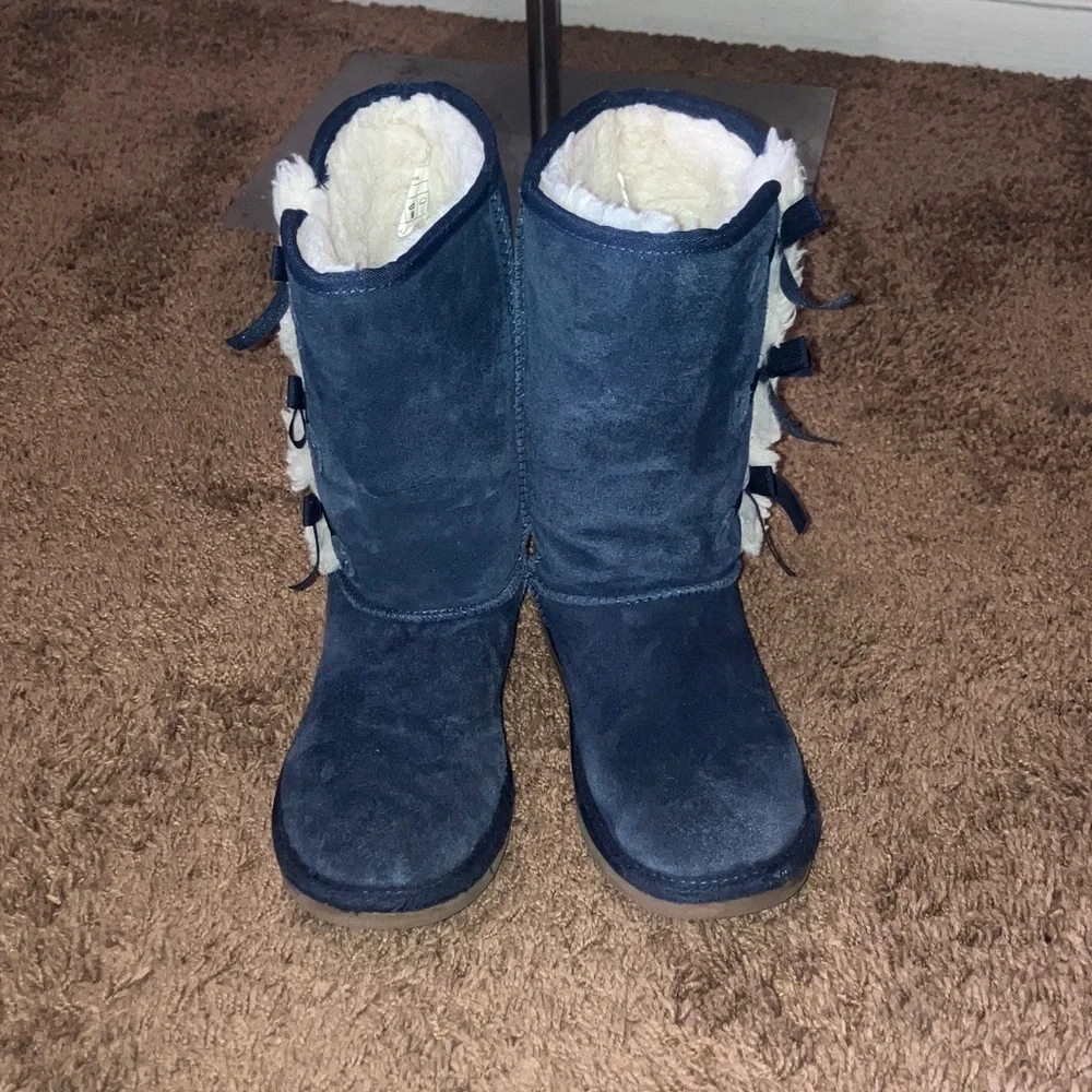 KOOLABURRA VICTORIA UGG KIDS SUEDE LEATHER with FAUX FUR BOW BOOTS SZ 3